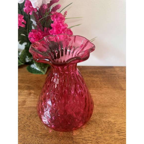 Vintage Cranberry Glass Vase Ruffled Edge Diamond Optic Mid Century Art Glass - Picture 3 of 7